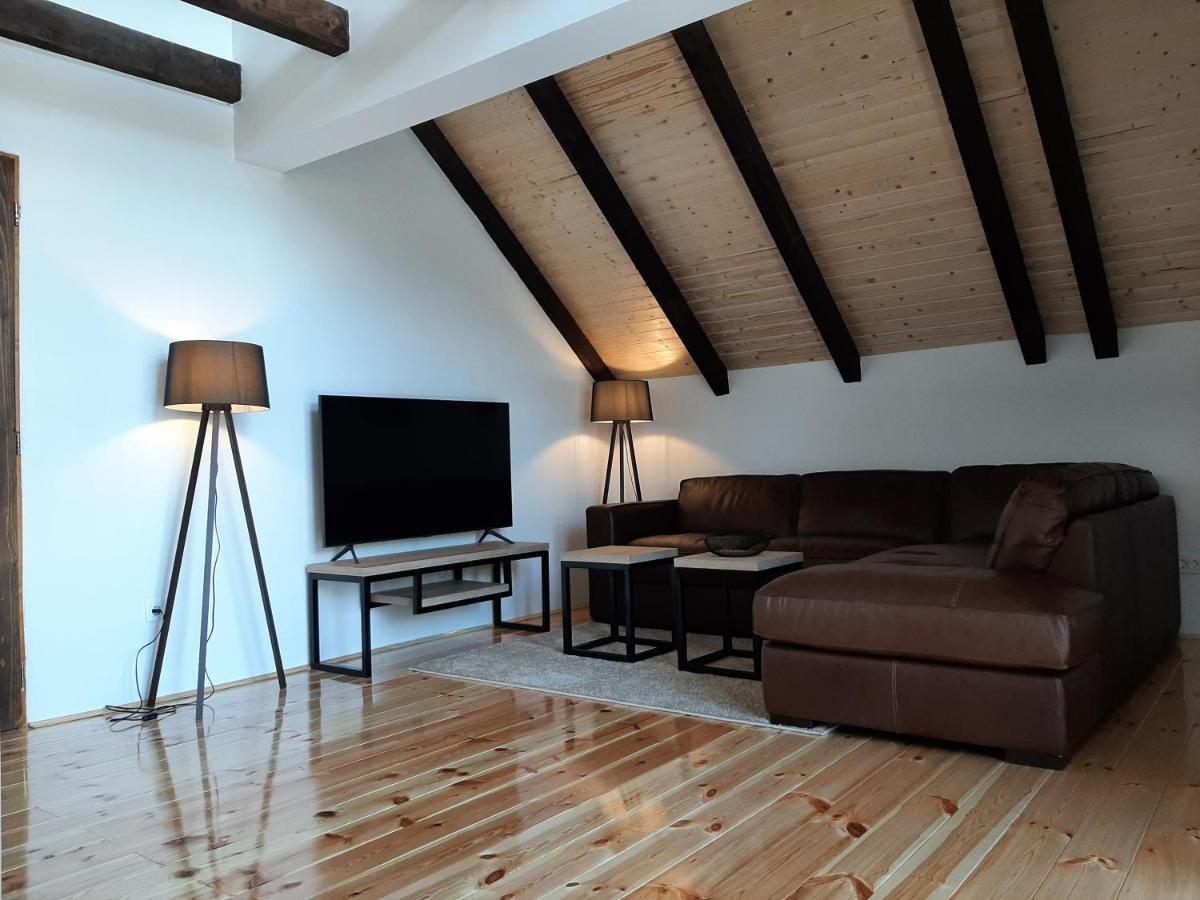 Fern Farm Eco Studio Apartment مويكوفاتش المظهر الخارجي الصورة