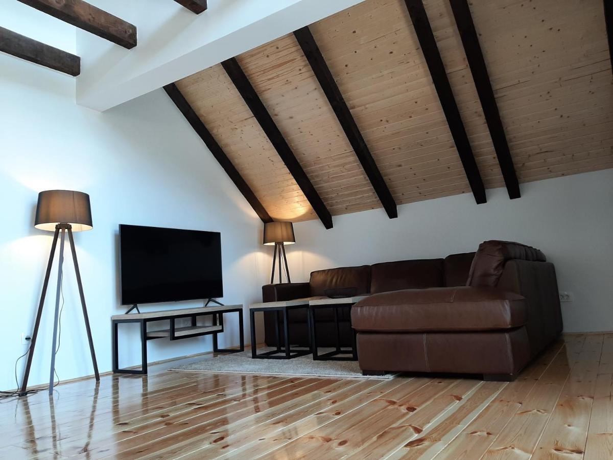 Fern Farm Eco Studio Apartment مويكوفاتش المظهر الخارجي الصورة